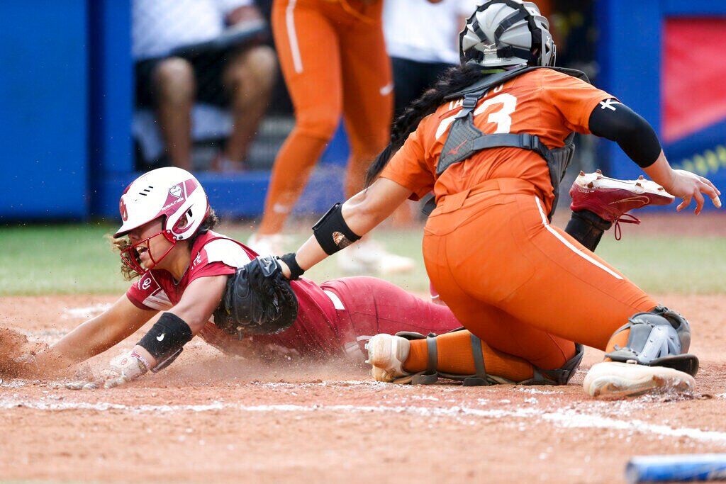 WCWS Texas Oklahoma Softball